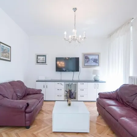 Anteo Apartment *